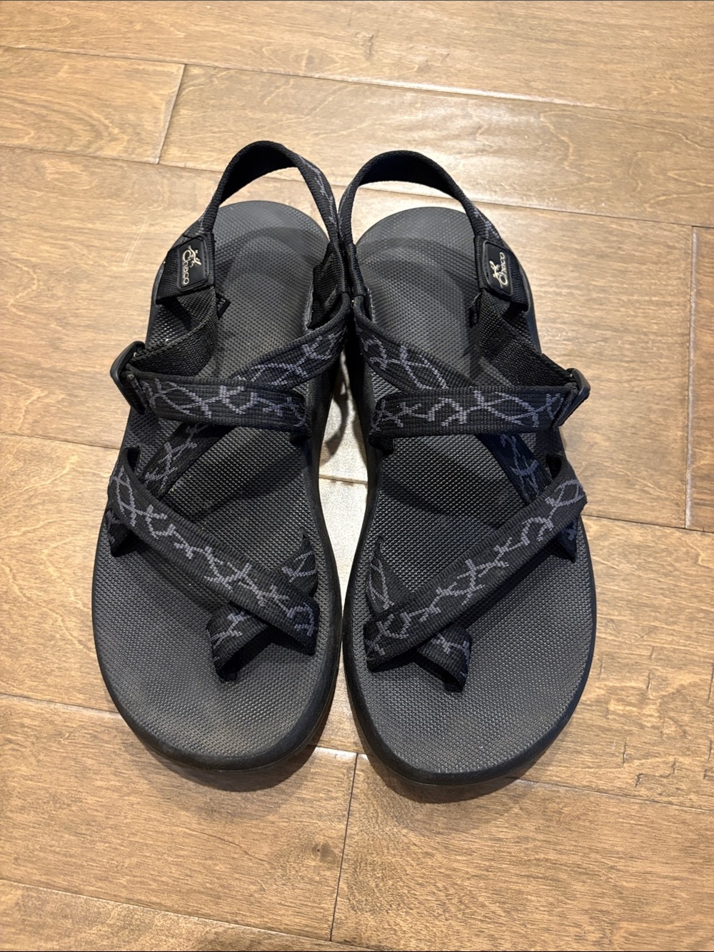 Chaco Z/2 Men’s Hiking Sandal Toe Loop Black Gray Waterproof  Size 10